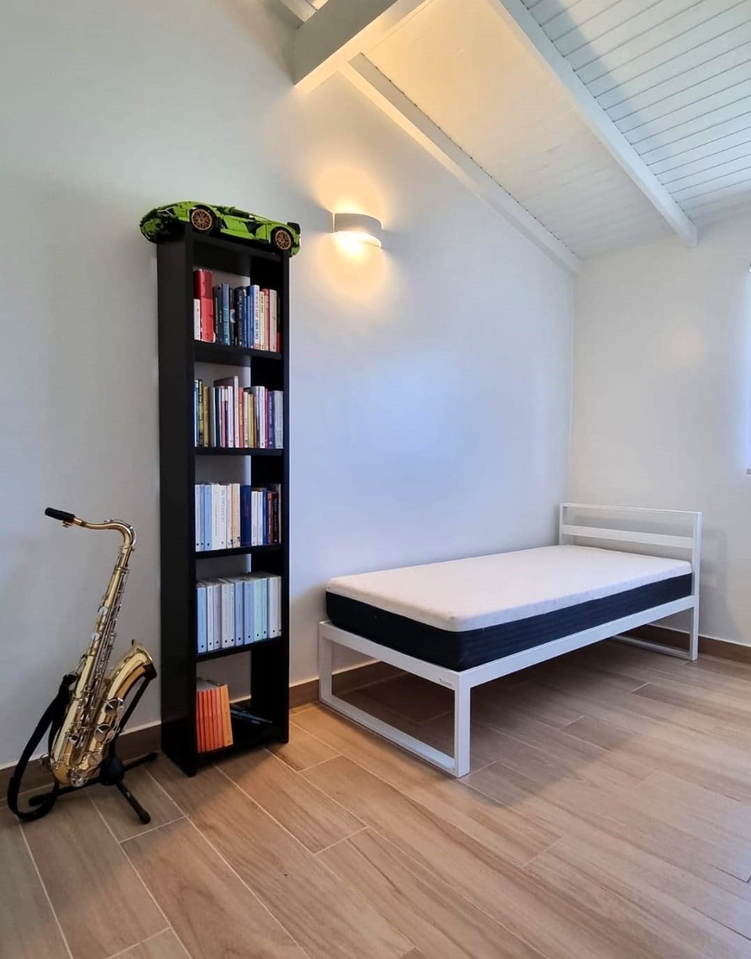 Cama Minimalista Tuxon 100x190  90x190 base entera con cabecera desmontable