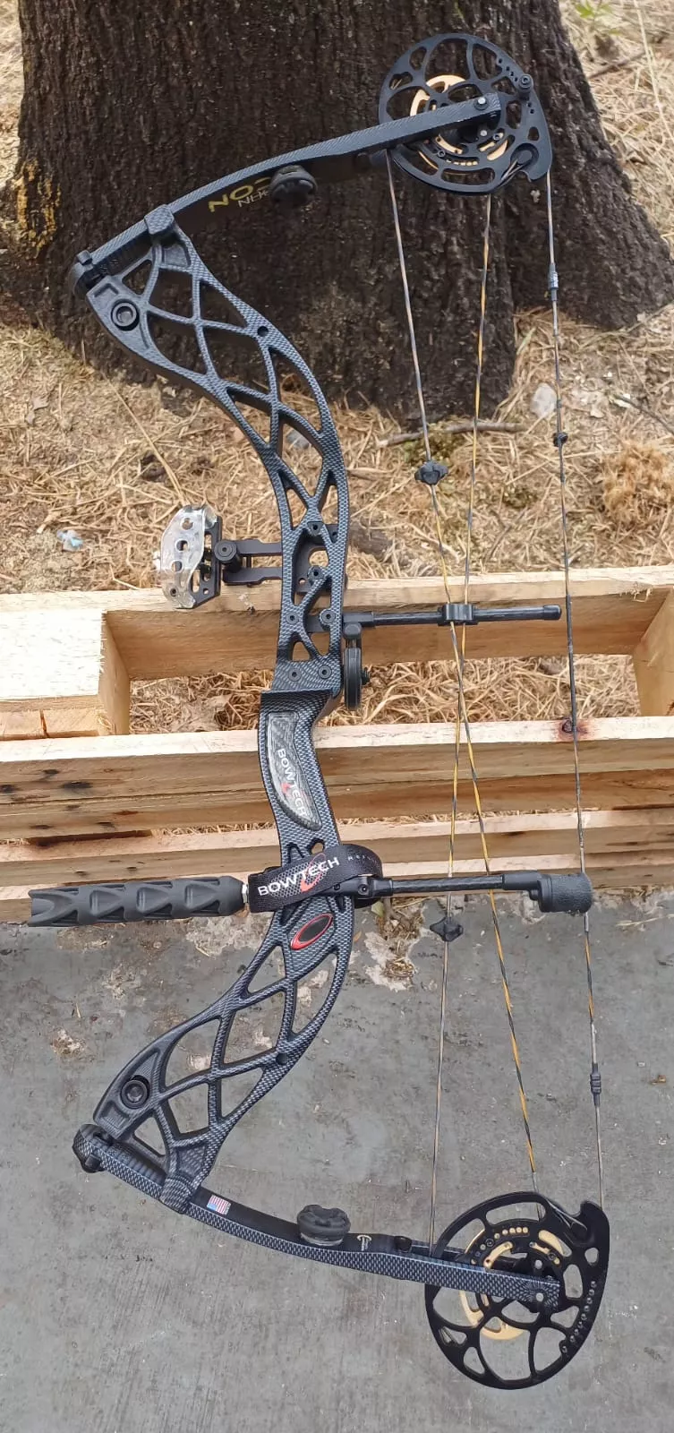 Arco Compuesto Bowtech Carbon Icon RH