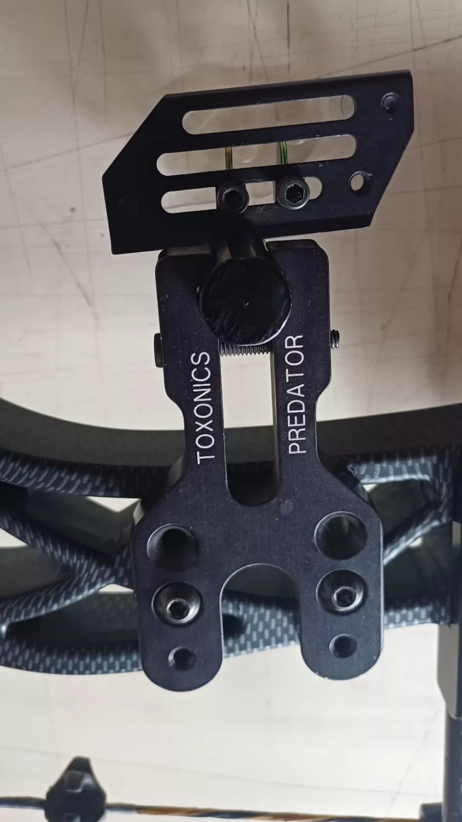 Arco Compuesto Bowtech Carbon Icon RH