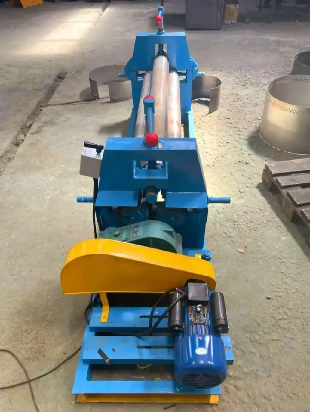 Cilindradora De Chapas Industrial Perman 2500mm - H/7mm 3hp