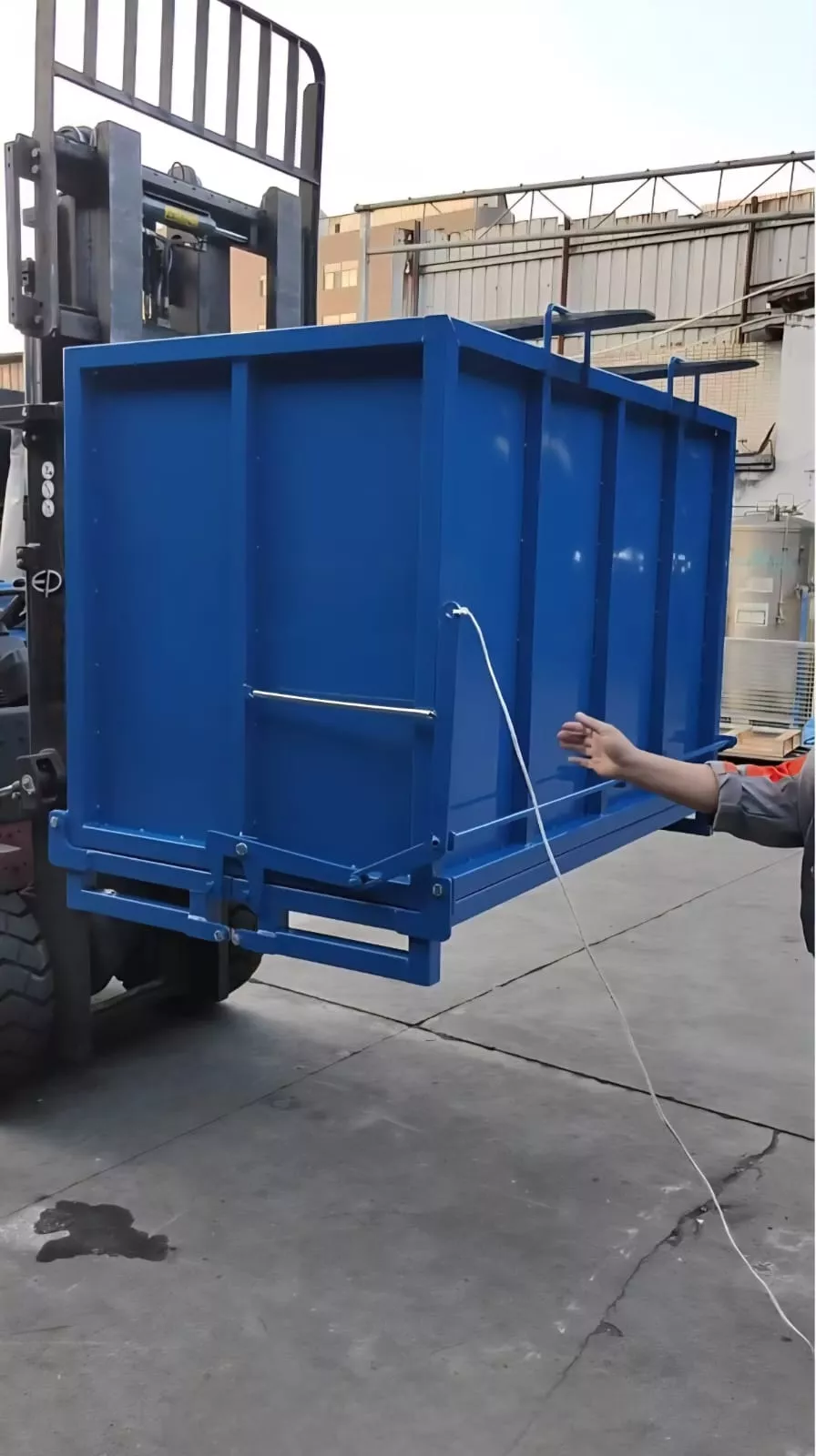 Tolva Contenedor Con Autodescarga Para Autoelevador Zamping