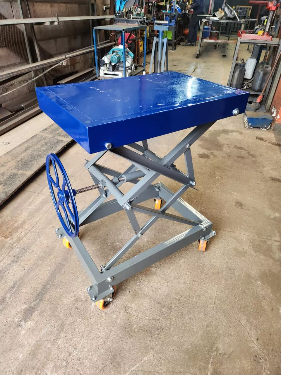 Mesa Elevadora Tipo Tijera Manual con Volante