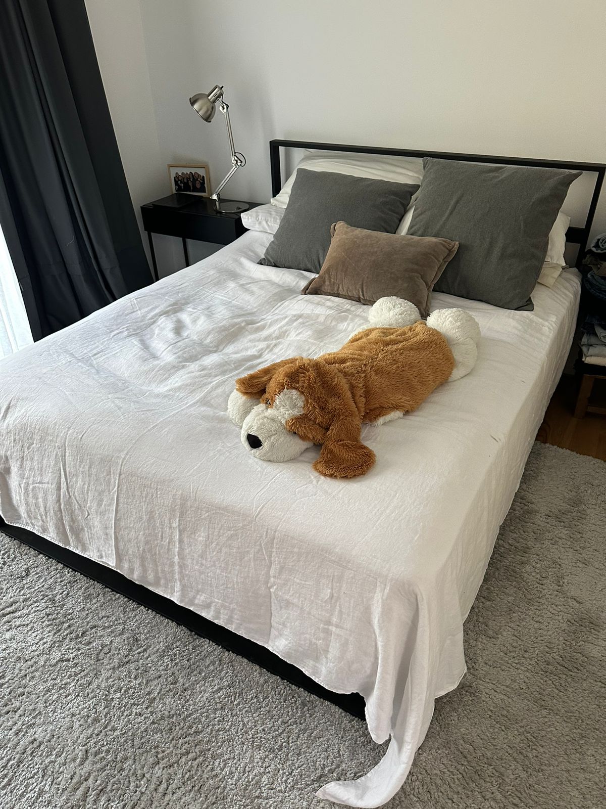 Cama Minimalista Tuxon 140x190 base entera con cabecera desmontable